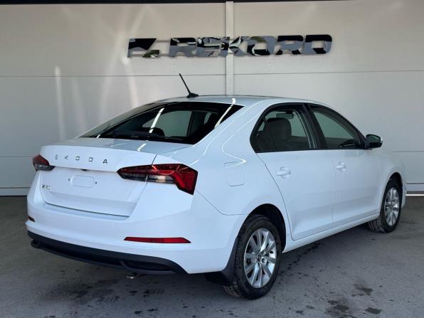 Skoda Rapid II с пробегом 2022 года, цена 2 179 000 рублей, 31399 км, лифтбек, Автокод Объявления