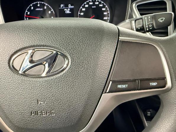 Hyundai Solaris II Рестайлинг с пробегом 2022 года, цена 1 830 000 рублей, 16954 км, седан, Автокод Объявления