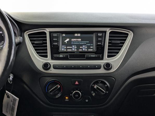 Hyundai Solaris II с пробегом 2019 года, цена 1 100 000 рублей, 158056 км, седан, Автокод Объявления