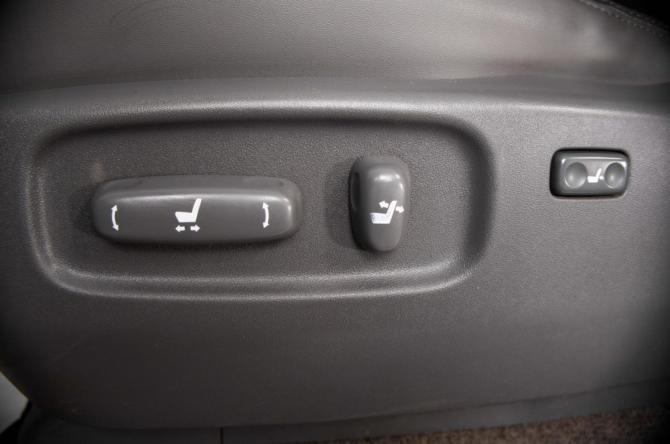 Toyota Land Cruiser Prado 120 Series с пробегом 2004 года, цена 1 799 000 рублей, 270145 км, внедорожник, Автокод Объявления