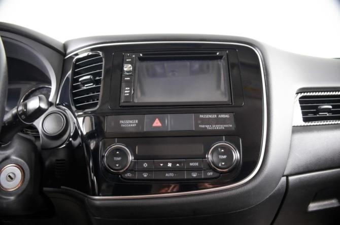 Mitsubishi Outlander III Рестайлинг 2 с пробегом 2014 года, цена 1 479 000 рублей, 181235 км, внедорожник, Автокод Объявления