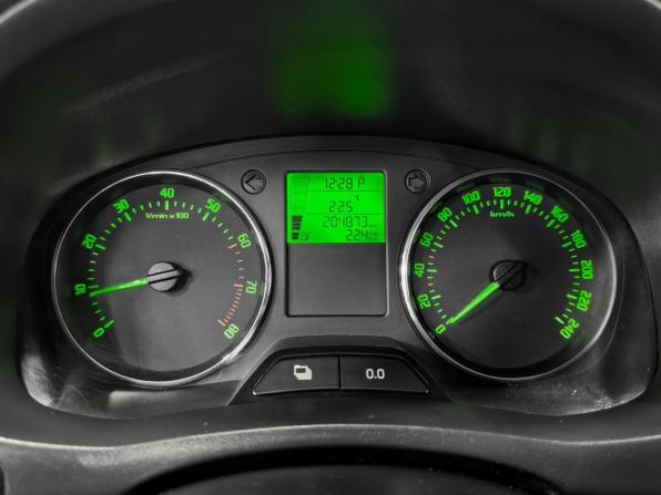Skoda Fabia II Рестайлинг с пробегом 2013 года, цена 720 000 рублей, 204872 км, хэтчбек, Автокод Объявления