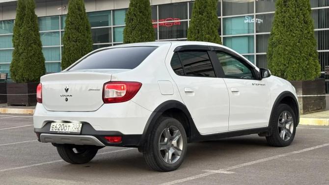 Renault Logan II Рестайлинг с пробегом 2021 года, цена 1 040 000 рублей, 159447 км, седан, Автокод Объявления