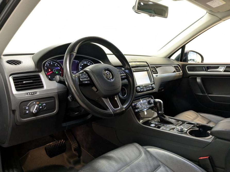 Volkswagen Touareg II Рестайлинг Санкт-Петербург  - изображение 16