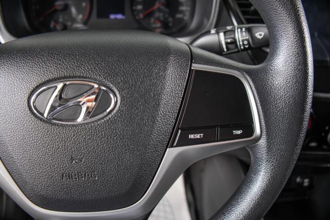 Hyundai Solaris II Рестайлинг с пробегом 2020 года, цена 999 000 рублей, 181235 км, седан, Автокод Объявления