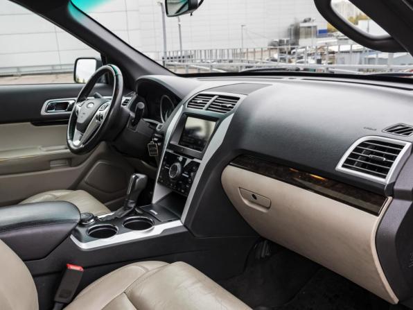 Ford Explorer V с пробегом 2013 года, цена 1 648 000 рублей, 174000 км, внедорожник, Автокод Объявления