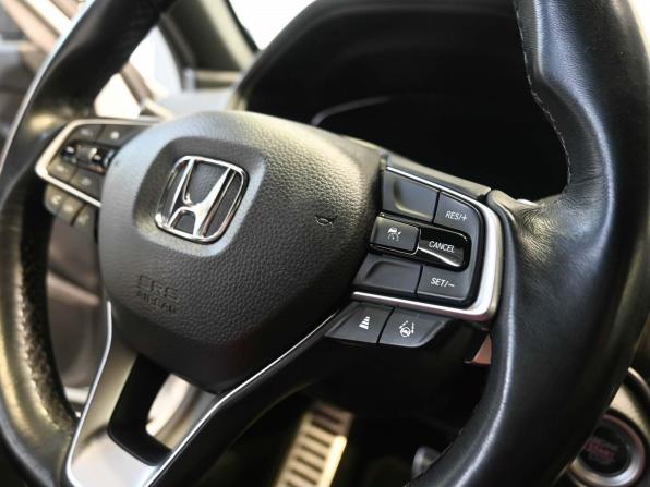 Honda Accord X Рестайлинг с пробегом 2022 года, цена 2 799 900 рублей, 110000 км, седан, Автокод Объявления