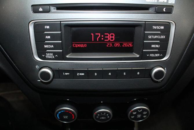 Kia Rio III Рестайлинг с пробегом 2015 года, цена 979 000 рублей, 167000 км, хэтчбек, Автокод Объявления