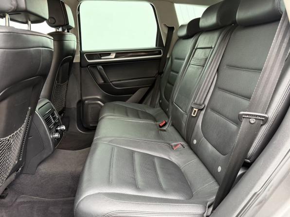 Volkswagen Touareg II с пробегом 2012 года, цена 1 830 000 рублей, 258000 км, внедорожник, Автокод Объявления