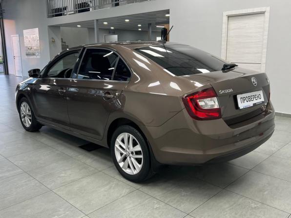 Skoda Rapid I с пробегом 2017 года, цена 1 340 000 рублей, 125138 км, лифтбек, Автокод Объявления