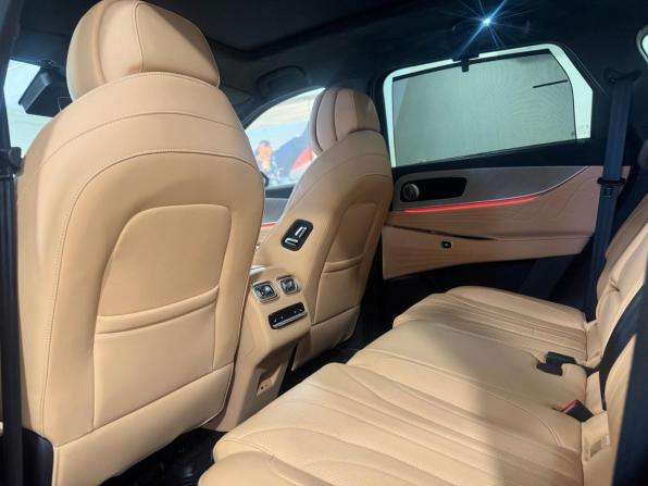 Jaecoo J8 с пробегом 2024 года, цена 3 950 000 рублей, 3081 км, внедорожник, Автокод Объявления