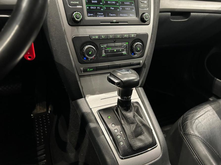 Skoda Octavia II (A5) Рестайлинг Санкт-Петербург  - изображение 19