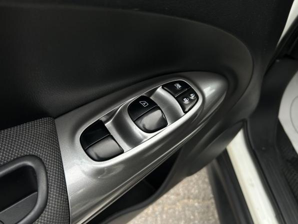 Nissan Juke I Рестайлинг с пробегом 2018 года, цена 1 415 000 рублей, 147131 км, внедорожник, Автокод Объявления