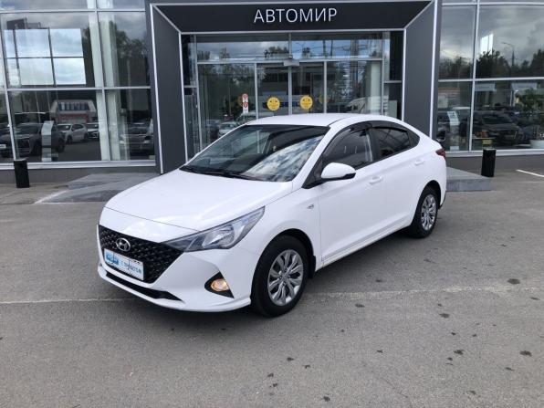 Hyundai Solaris II Рестайлинг с пробегом 2021 года, цена 1 695 000 рублей, 60466 км, седан, Автокод Объявления