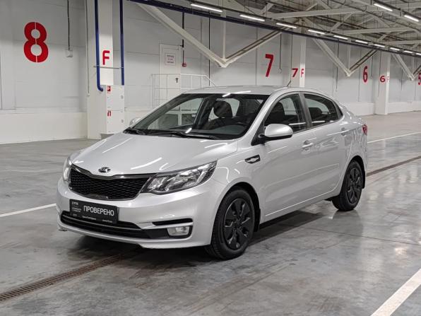 Kia Rio III Рестайлинг с пробегом 2016 года, цена 990 000 рублей, 92789 км, седан, Автокод Объявления