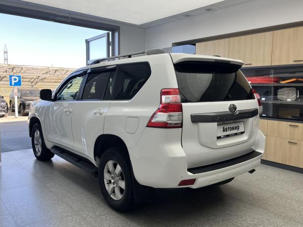 Toyota Land Cruiser Prado 150 Series Рестайлинг 1 с пробегом 2015 года, цена 3 540 000 рублей, 162000 км, внедорожник, Автокод Объявления