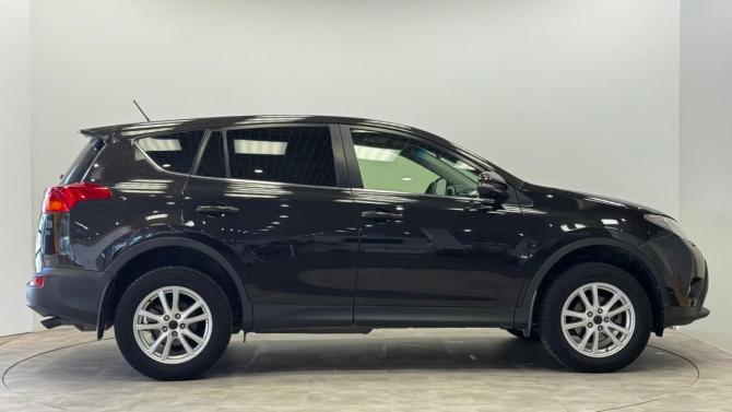 Toyota RAV4 IV (XA40) с пробегом 2015 года, цена 1 799 000 рублей, 176090 км, внедорожник, Автокод Объявления