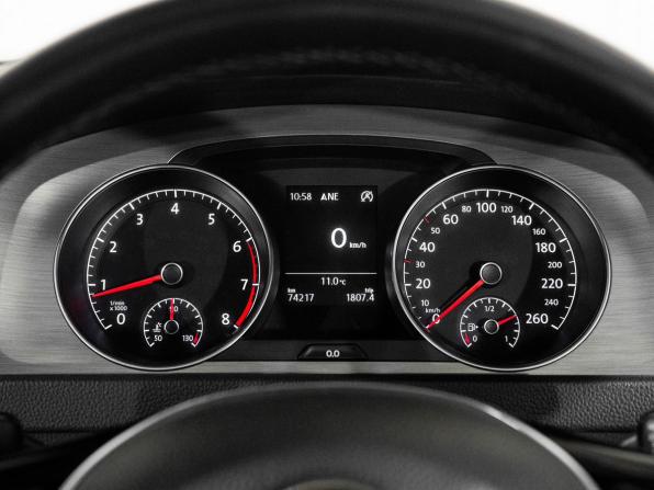 Volkswagen Golf VII с пробегом 2014 года, цена 1 000 000 рублей, 74217 км, универсал, Автокод Объявления