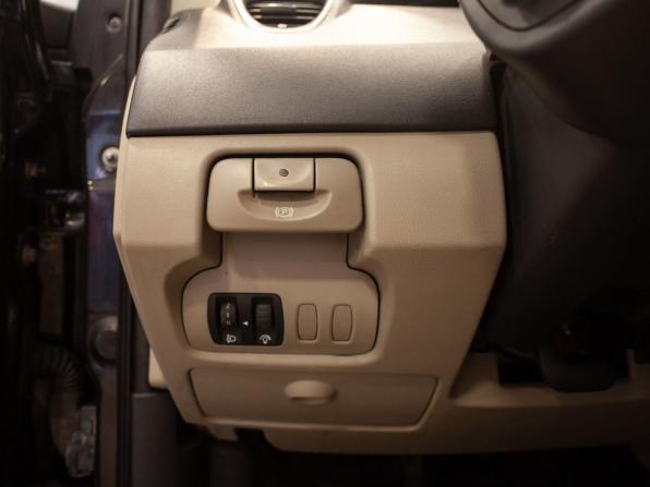 Renault Scenic II Рестайлинг с пробегом 2006 года, цена 465 000 рублей, 240784 км, компактвэн, Автокод Объявления
