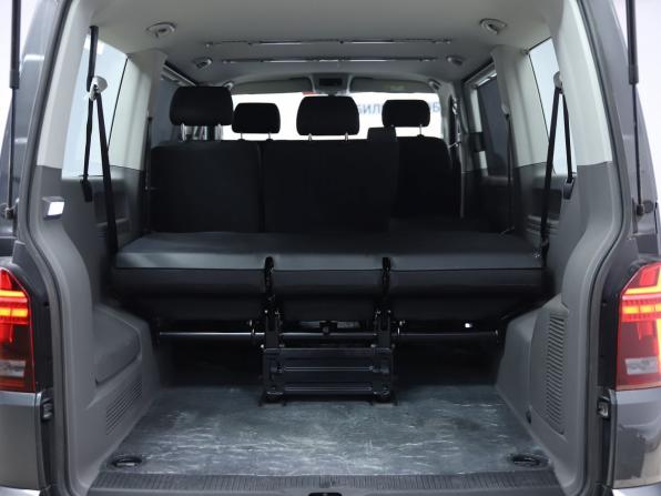 Volkswagen Caravelle T6 Рестайлинг с пробегом 2021 года, цена 4 990 000 рублей, 56450 км, минивэн, Автокод Объявления