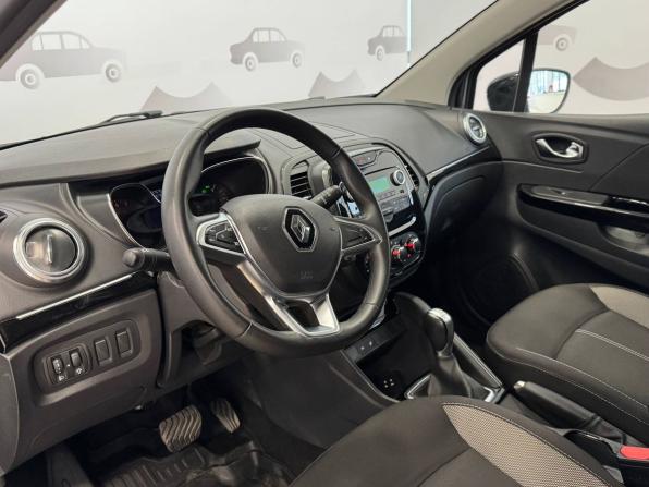 Renault Kaptur I Рестайлинг с пробегом 2021 года, цена 1 680 000 рублей, 37289 км, внедорожник, Автокод Объявления