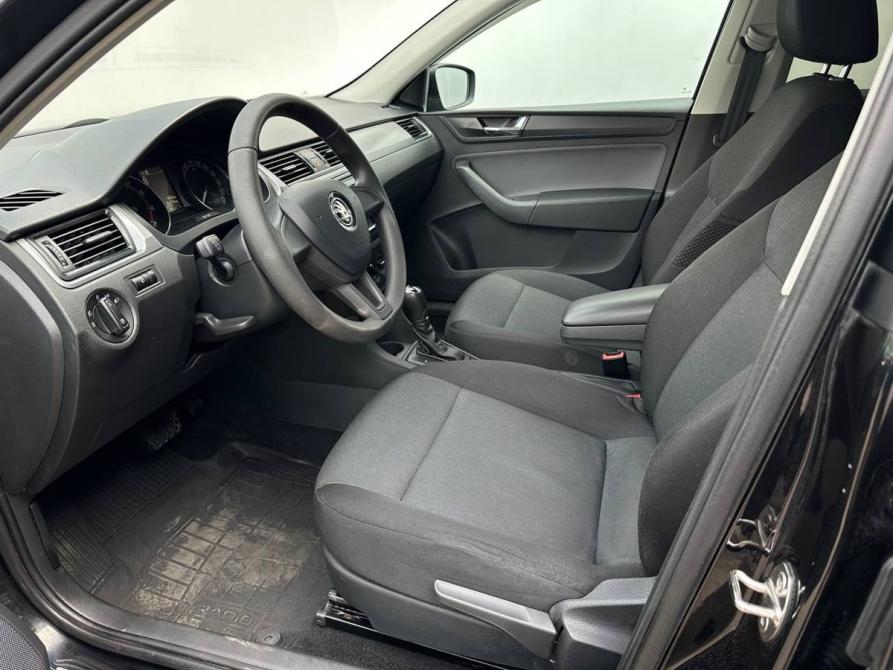 Skoda Rapid I Рестайлинг Москва  - изображение 9