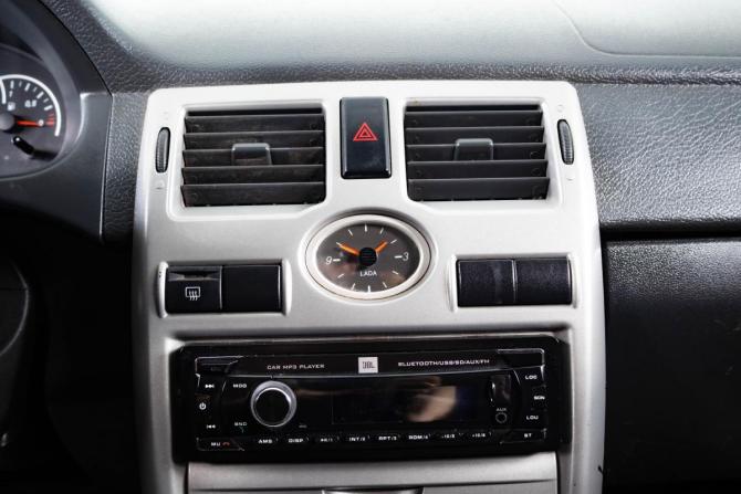 Lada (ВАЗ) Priora I с пробегом 2012 года, цена 309 000 рублей, 220000 км, седан, Автокод Объявления