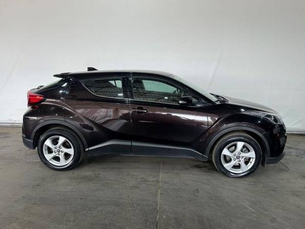 Toyota C-HR I с пробегом 2019 года, цена 2 130 000 рублей, 121867 км, внедорожник, Автокод Объявления