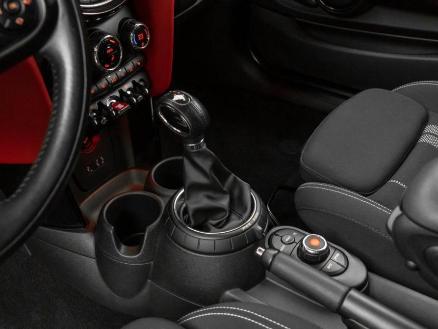 Mini Hatch III (F55/F56) Москва  - изображение 13