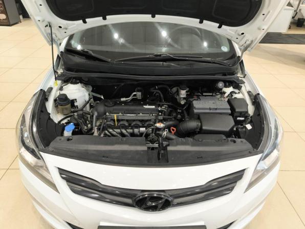 Hyundai Solaris I Рестайлинг с пробегом 2016 года, цена 980 000 рублей, 125542 км, хэтчбек, Автокод Объявления
