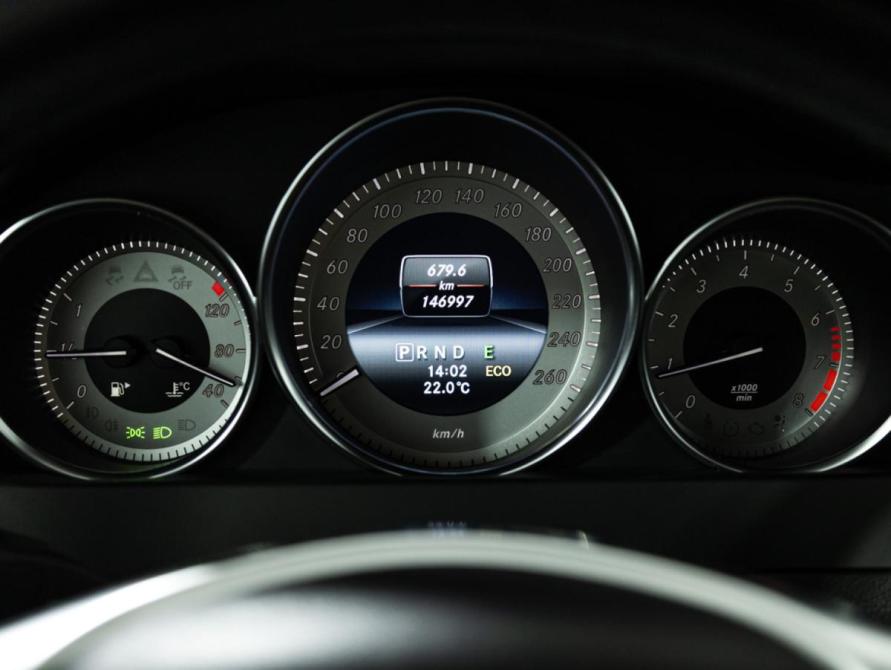 Mercedes-Benz C-Класс III (W204) Рестайлинг Санкт-Петербург  - изображение 12