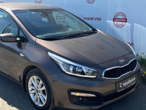 Kia Ceed II Рестайлинг с пробегом 2018 года, цена 1 429 000 рублей, 95349 км, хэтчбек, Автокод Объявления