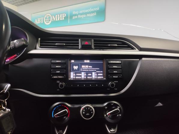 Kia Rio IV с пробегом 2017 года, цена 1 050 000 рублей, 206997 км, седан, Автокод Объявления