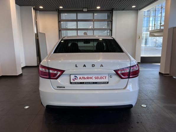 Lada (ВАЗ) Vesta I с пробегом 2017 года, цена 890 000 рублей, 118766 км, седан, Автокод Объявления