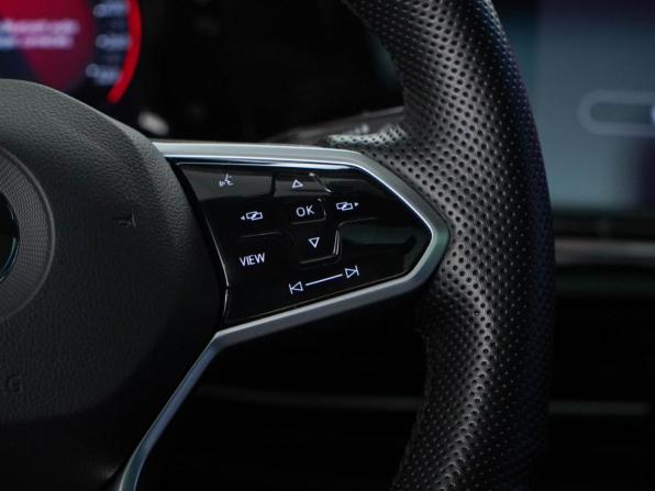 Volkswagen Golf VIII с пробегом 2021 года, цена 2 829 444 рубля, 85600 км, хэтчбек, Автокод Объявления