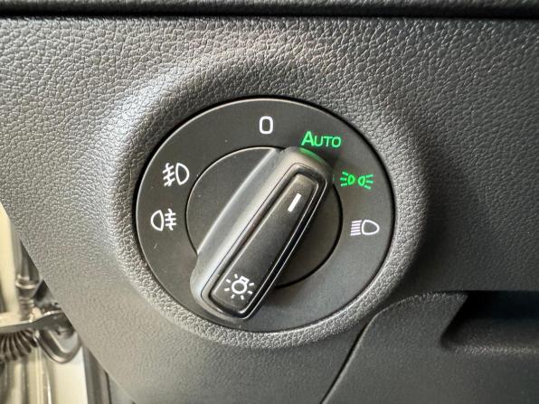 Skoda Karoq I с пробегом 2021 года, цена 2 299 000 рублей, 32200 км, внедорожник, Автокод Объявления