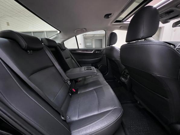 Subaru Legacy VI Рестайлинг с пробегом 2018 года, цена 2 230 000 рублей, 97892 км, седан, Автокод Объявления