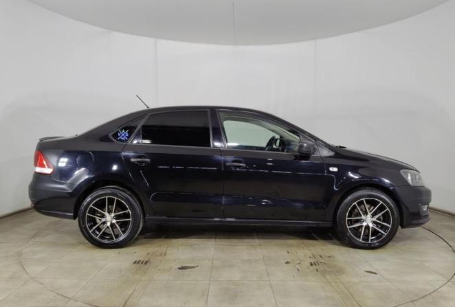Volkswagen Polo V Рестайлинг с пробегом 2016 года, цена 1 090 000 рублей, 203825 км, седан, Автокод Объявления