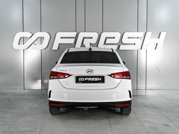 Hyundai Solaris II Рестайлинг с пробегом 2021 года, цена 1 635 000 рублей, 90179 км, седан, Автокод Объявления