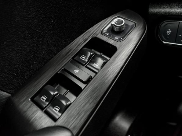 Haval Jolion I с пробегом 2022 года, цена 1 580 000 рублей, 98033 км, внедорожник, Автокод Объявления