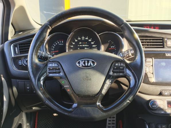Kia Ceed II Рестайлинг с пробегом 2016 года, цена 1 250 000 рублей, 196162 км, универсал, Автокод Объявления