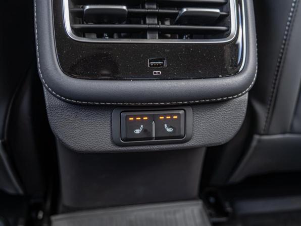 Chery Arrizo 8 с пробегом 2023 года, цена 2 339 000 рублей, 60689 км, седан, Автокод Объявления