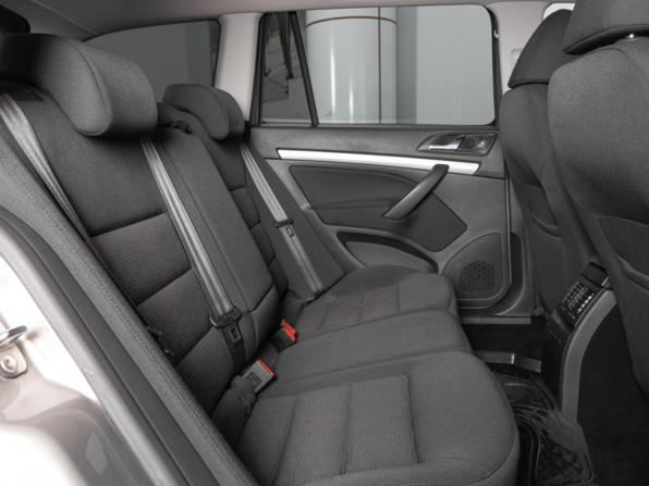 Skoda Octavia II (A5) Рестайлинг с пробегом 2012 года, цена 785 400 рублей, 232174 км, универсал, Автокод Объявления