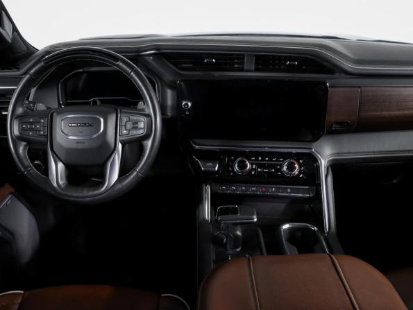 GMC Sierra IV Рестайлинг с пробегом 2024 года, цена 10 290 000 рублей, 54787 км, offers.body_type.unknown, Автокод Объявления