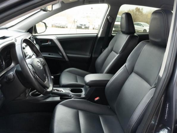 Toyota RAV4 IV (XA40) Рестайлинг с пробегом 2016 года, цена 2 940 000 рублей, 198108 км, внедорожник, Автокод Объявления