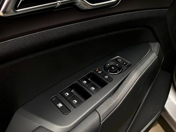 Новый Kia Sportage V Рестайлинг 2025 года, цена 4 700 000 рублей, внедорожник, Автокод Объявления