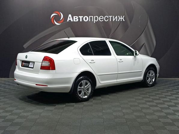 Skoda Octavia II (A5) Рестайлинг с пробегом 2013 года, цена 655 000 рублей, 266000 км, лифтбек, Автокод Объявления