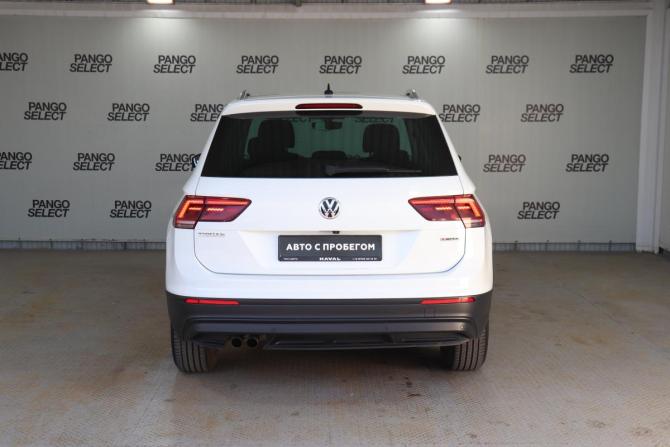 Volkswagen Tiguan II с пробегом 2018 года, цена 2 244 000 рублей, 137062 км, внедорожник, Автокод Объявления
