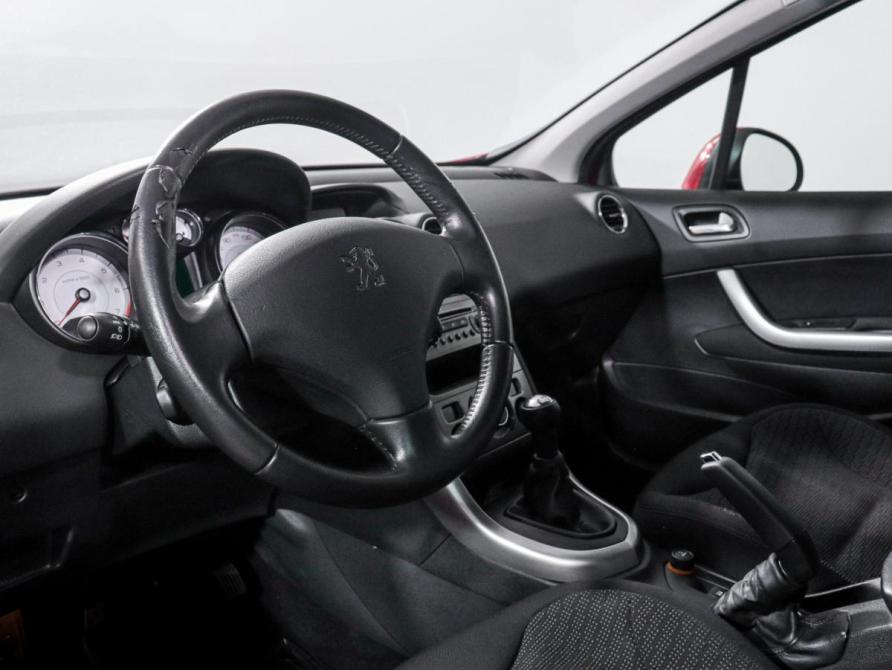 Peugeot 308 I Москва  - изображение 14