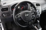 Volkswagen Polo V Рестайлинг Санкт-Петербург  - изображение 23